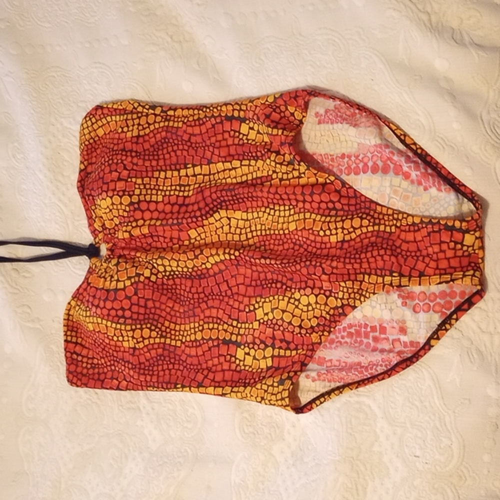 Bathing suit